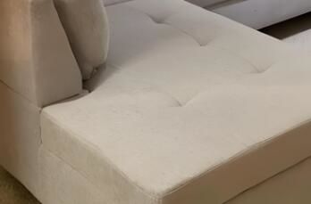 清潔布藝沙發(fā)這種家具的時候，要注意什么呢？