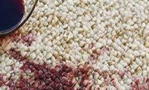 地毯上沾上了污漬，該怎么處理呢？